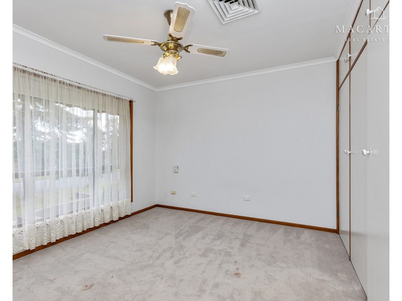 33 Mallory Street, Ashmont NSW 2650