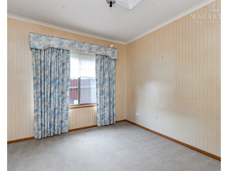 33 Mallory Street, Ashmont NSW 2650