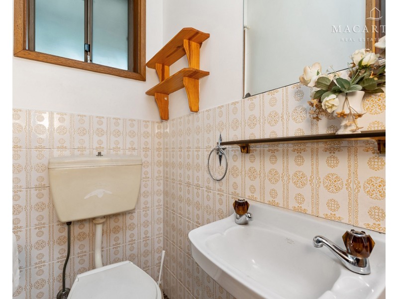 33 Mallory Street, Ashmont NSW 2650