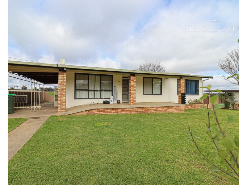 36 Centenary Avenue, Tarcutta NSW 2652