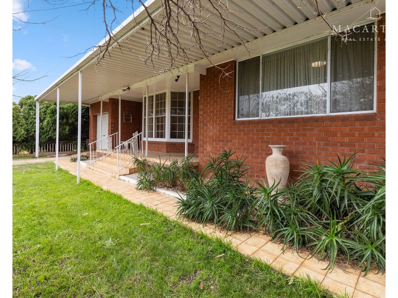 19 Karen Street, Tolland NSW 2650