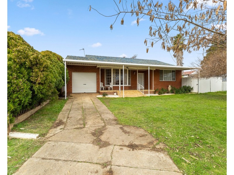 19 Karen Street, Tolland NSW 2650