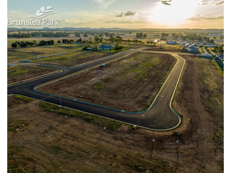 140 Lacebark Drive, Forest Hill NSW 2651