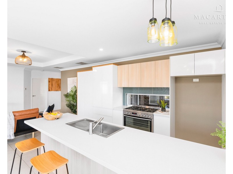 7 Morris Crescent, Gobbagombalin NSW 2650