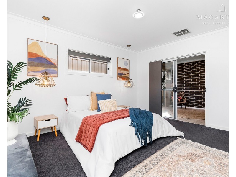 7 Morris Crescent, Gobbagombalin NSW 2650