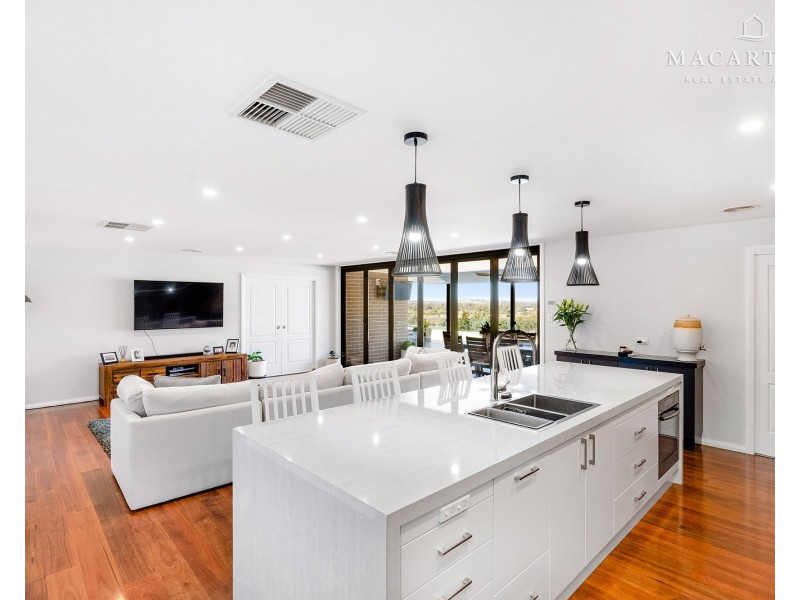 5 Eureka Street, Estella NSW 2650