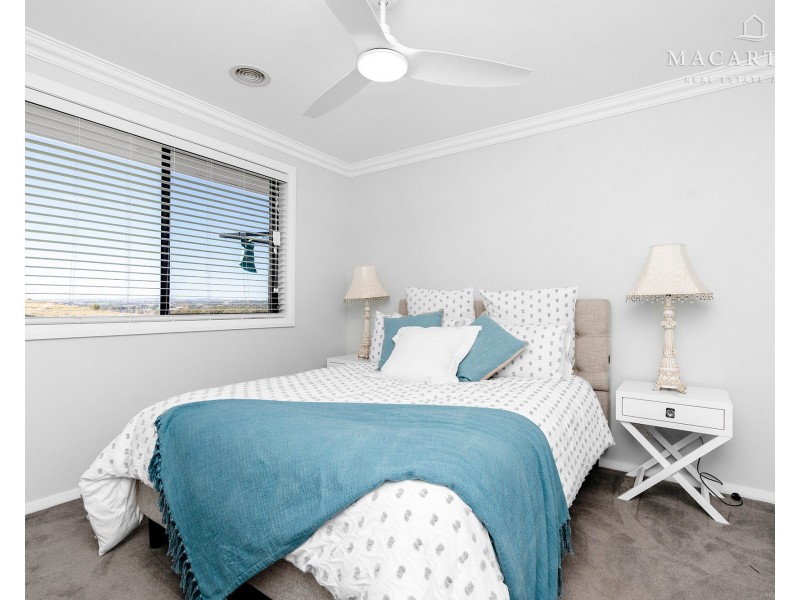 5 Eureka Street, Estella NSW 2650