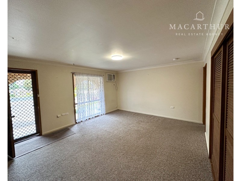 2/56 Walana Crescent, Kooringal NSW 2650