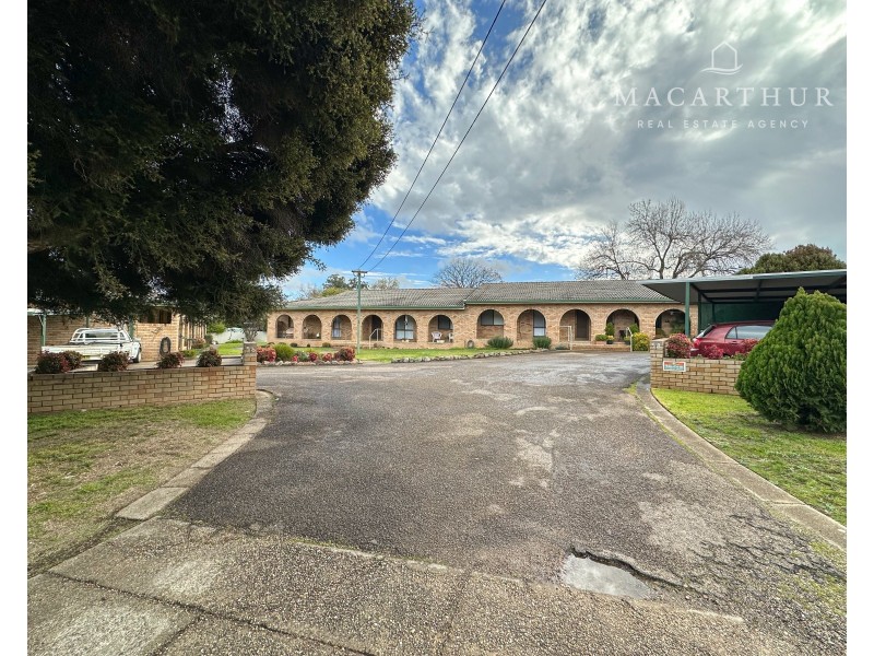 2/56 Walana Crescent, Kooringal NSW 2650