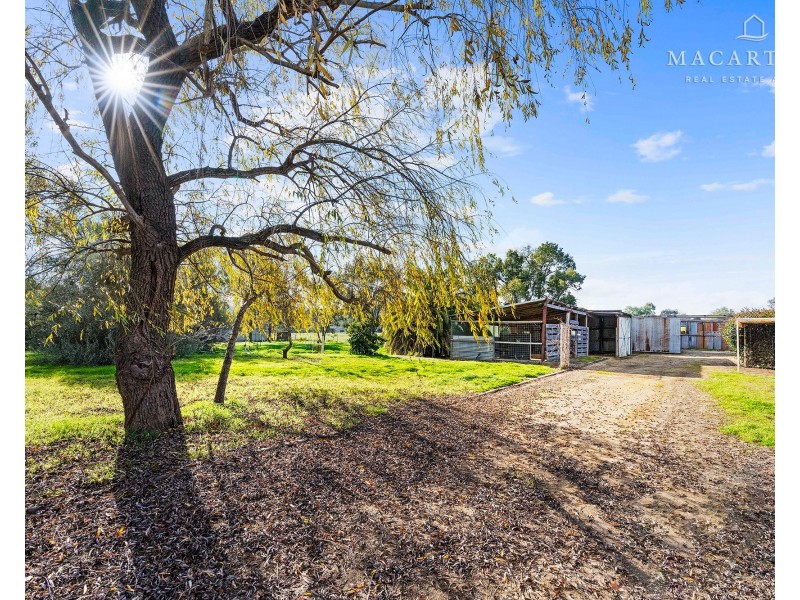 2-6 Alfred Street, Oura NSW 2650
