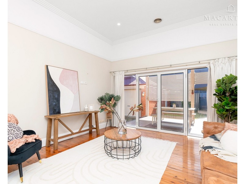 17 Gormly Avenue, Wagga Wagga NSW 2650