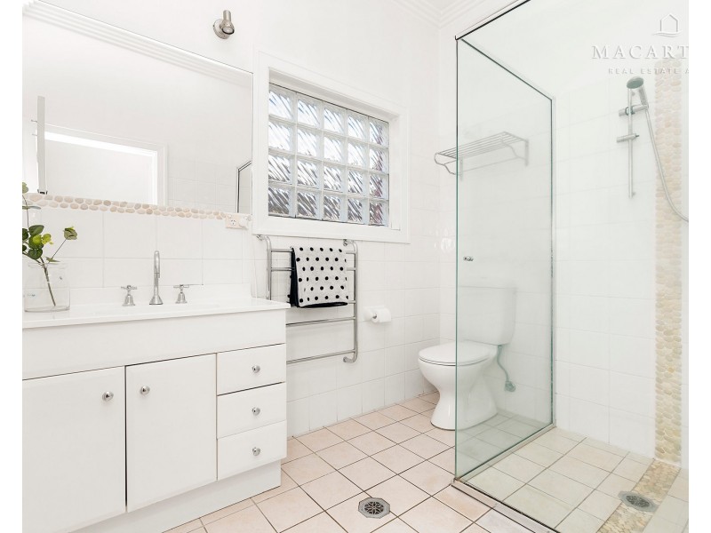 17 Gormly Avenue, Wagga Wagga NSW 2650