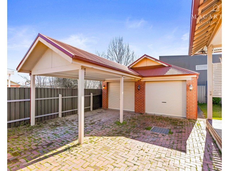 17 Gormly Avenue, Wagga Wagga NSW 2650