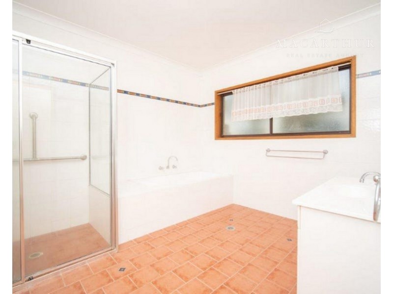 12 Norman Street, The Rock NSW 2655