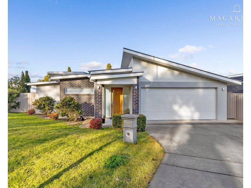 1/12 Trumper Street, Boorooma NSW 2650