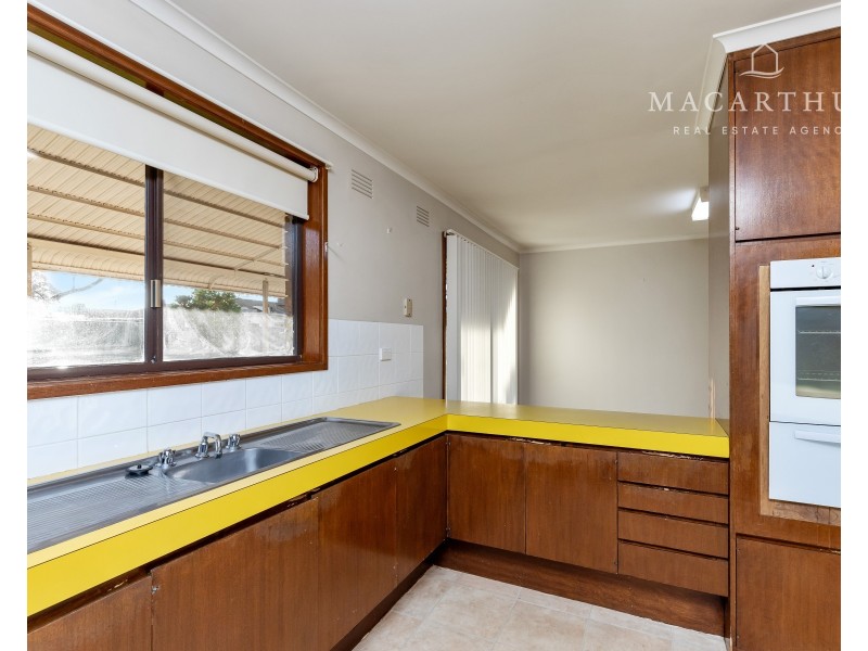 10 Gregory Crescent, Lake Albert NSW 2650