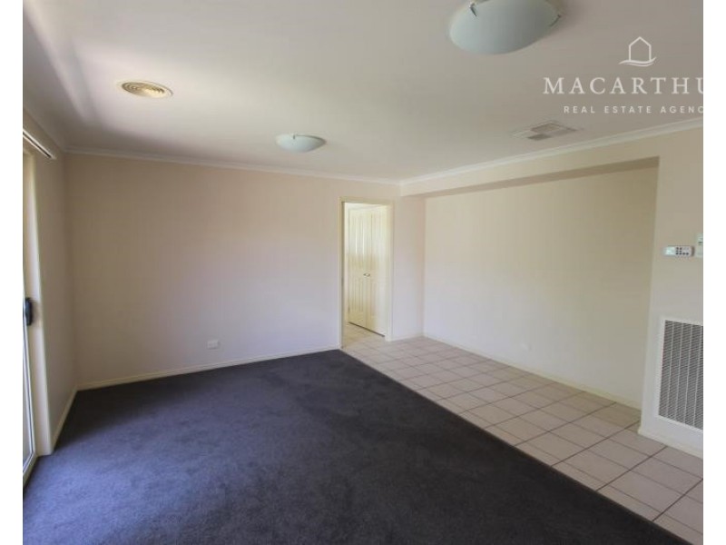 26 Fay Avenue, Kooringal NSW 2650