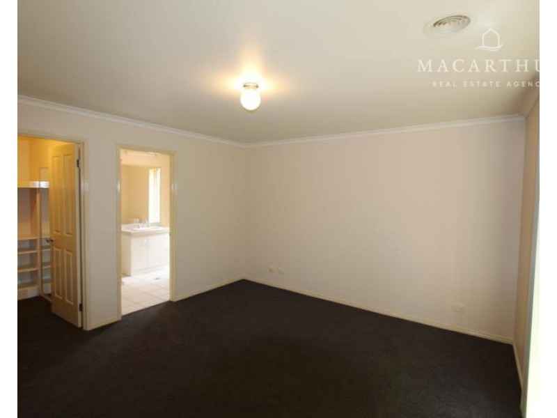 26 Fay Avenue, Kooringal NSW 2650