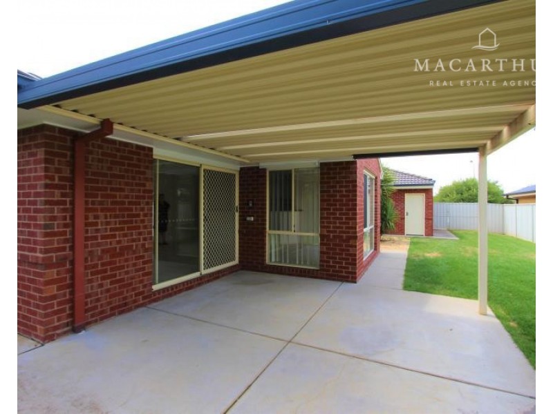 26 Fay Avenue, Kooringal NSW 2650