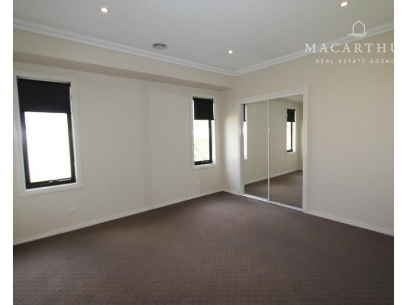 2/12 Kimberley Drive, Wagga Wagga NSW 2650