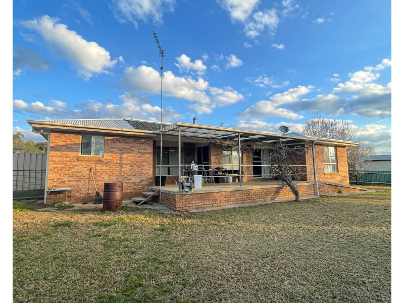 22 Cynthia Street, Tarcutta NSW 2652