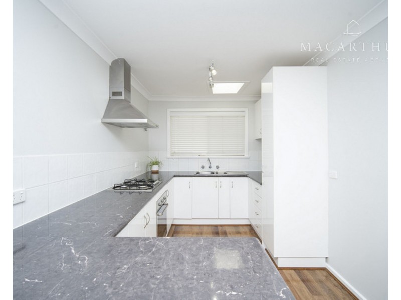 11 Geneva Crescent, Lake Albert NSW 2650