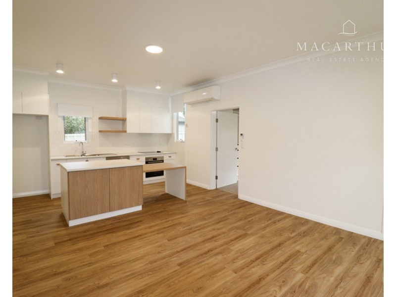 1/24 Monash Crescent, Mount Austin NSW 2650