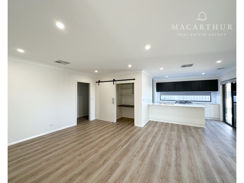 24 Nolan Street, Lloyd NSW 2650