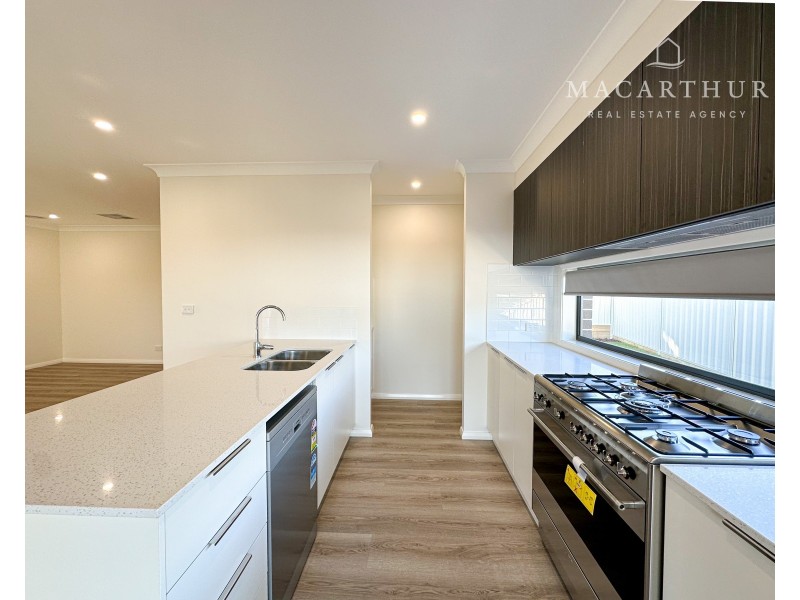 24 Nolan Street, Lloyd NSW 2650