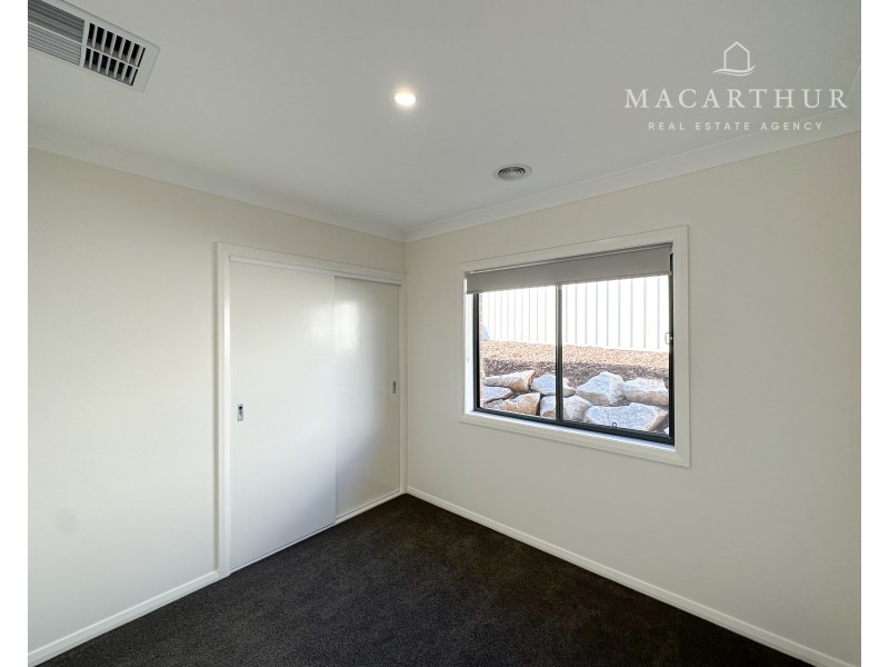 26 Nolan Street, Lloyd NSW 2650