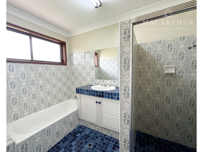 13 Amsterdam Crescent, Tolland NSW 2650
