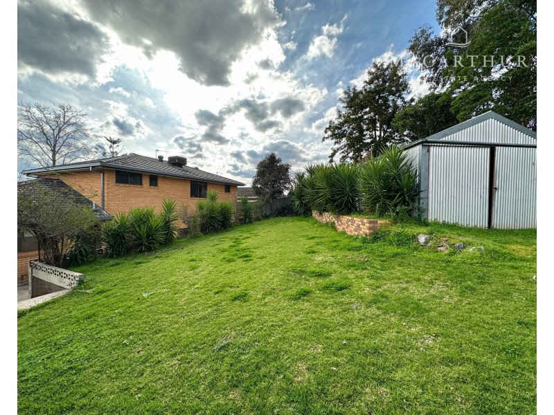 13 Amsterdam Crescent, Tolland NSW 2650