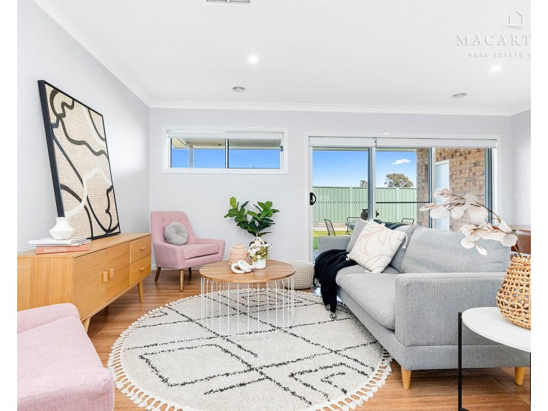 53 Melaleuca Drive, Forest Hill NSW 2651