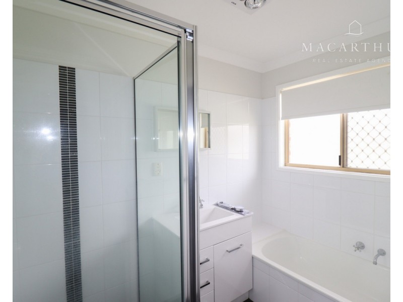 2/22 Dove Street, Mount Austin NSW 2650