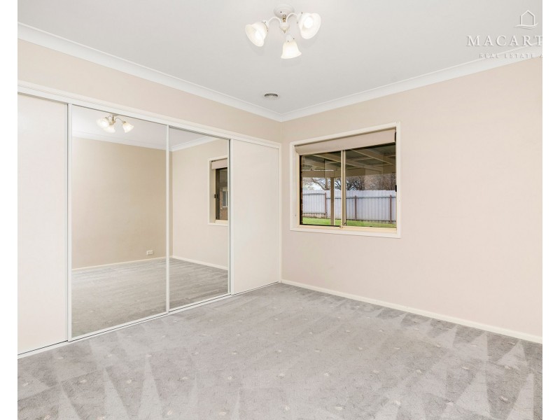 115 Undurra Drive, Glenfield Park NSW 2650