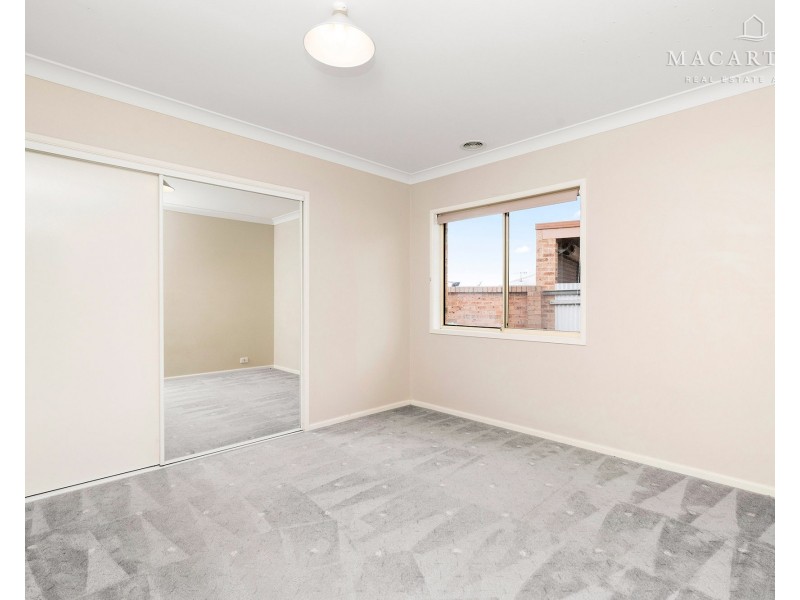 115 Undurra Drive, Glenfield Park NSW 2650