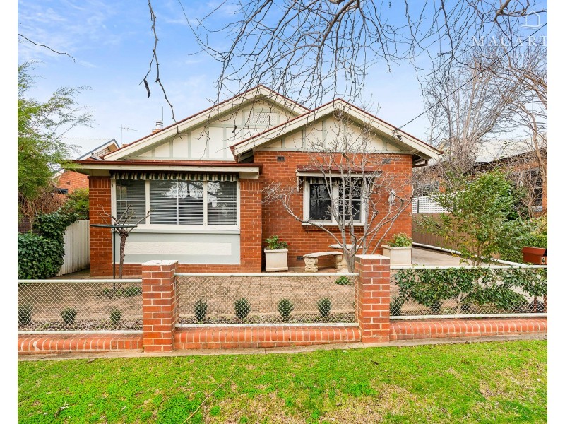 49 Collins Street, Turvey Park NSW 2650