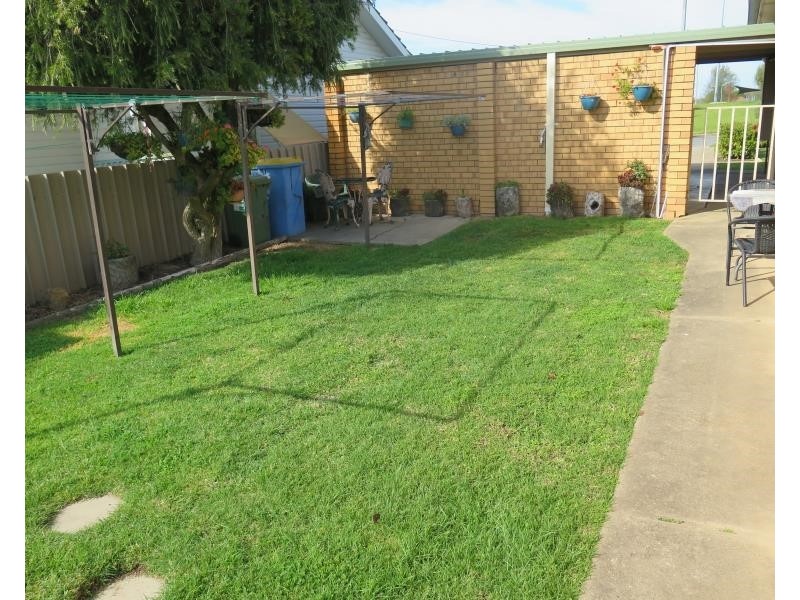 2/7 The Boulevarde, Kooringal NSW 2650