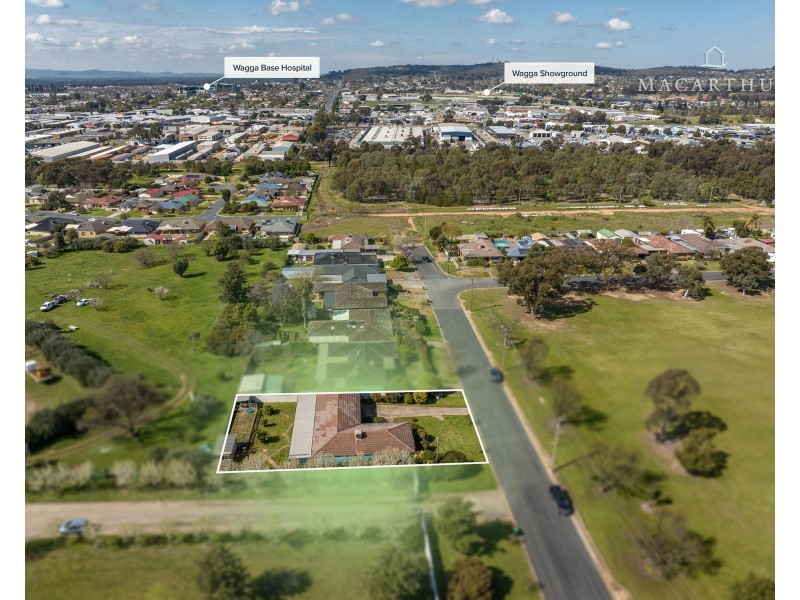 17 Morshead Street, Ashmont NSW 2650
