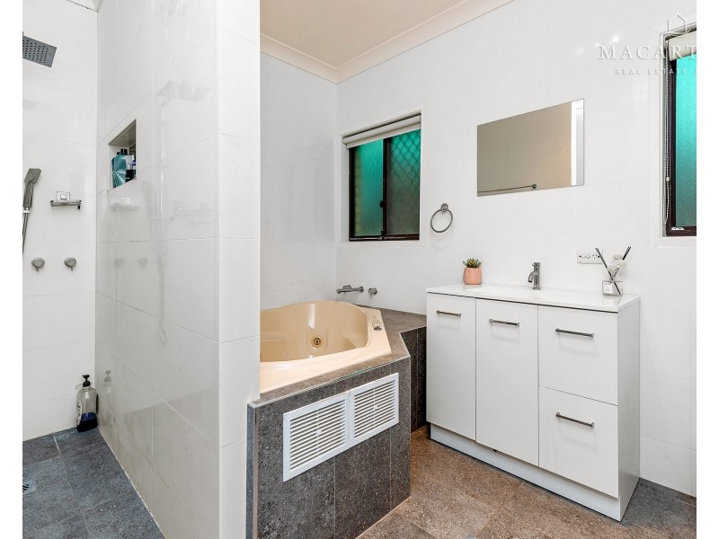17 Morshead Street, Ashmont NSW 2650