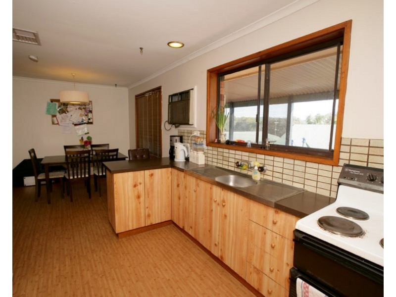 24 Mallory Street, Ashmont NSW 2650