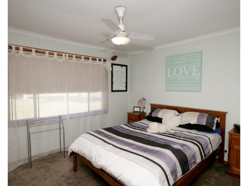 24 Mallory Street, Ashmont NSW 2650