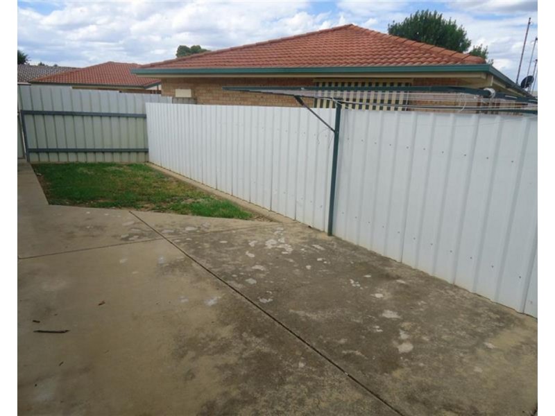 4/26 Bulolo Street, Ashmont NSW 2650