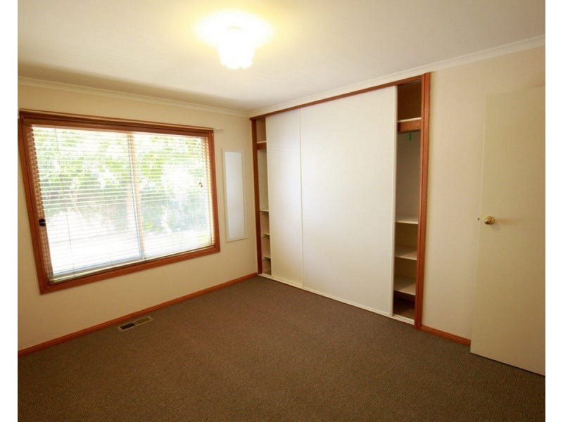 212 Lake Albert Road, Kooringal NSW 2650