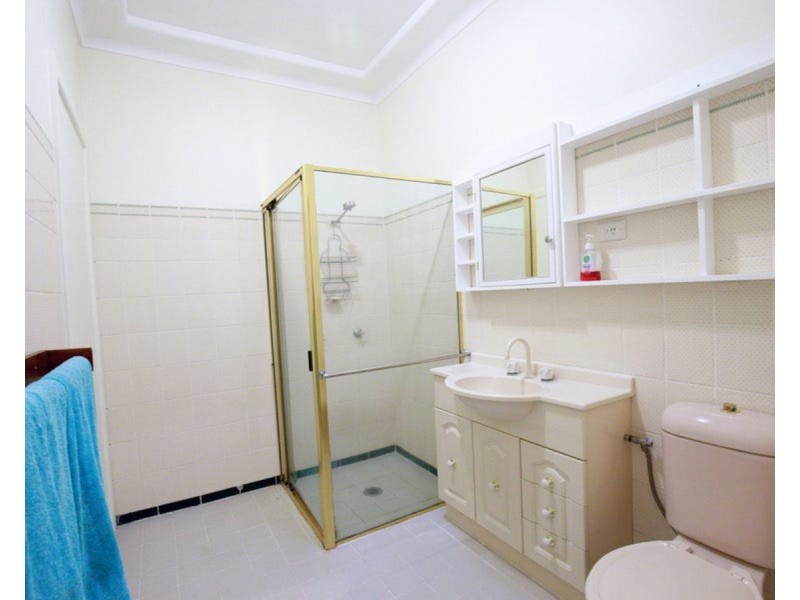 212 Lake Albert Road, Kooringal NSW 2650