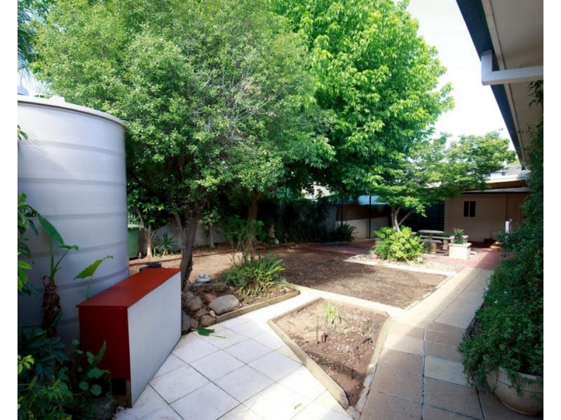 212 Lake Albert Road, Kooringal NSW 2650