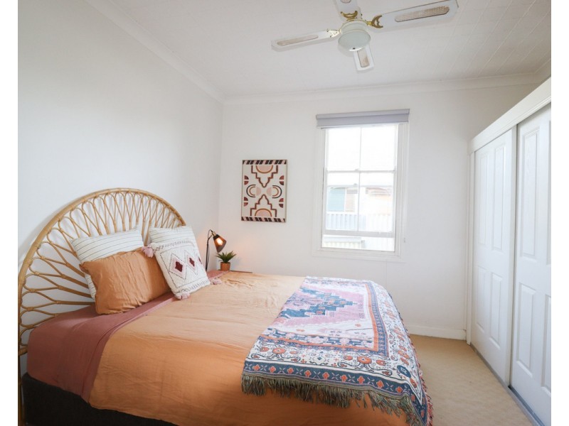50 Heath Street, Turvey Park NSW 2650