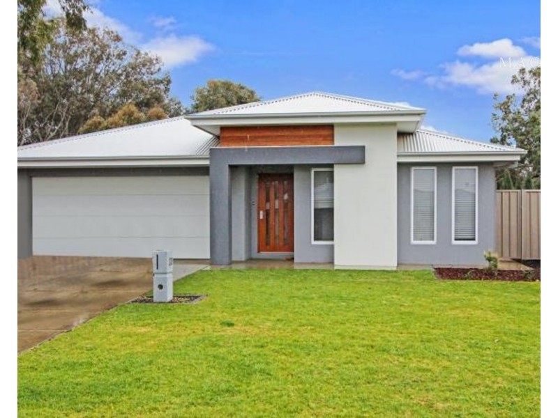 23 Strickland Drive, Boorooma NSW 2650