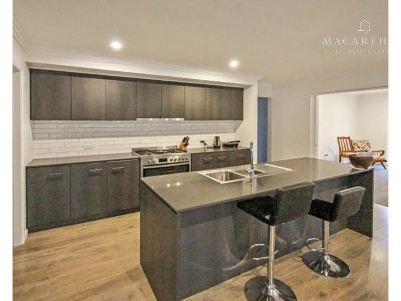 23 Strickland Drive, Boorooma NSW 2650