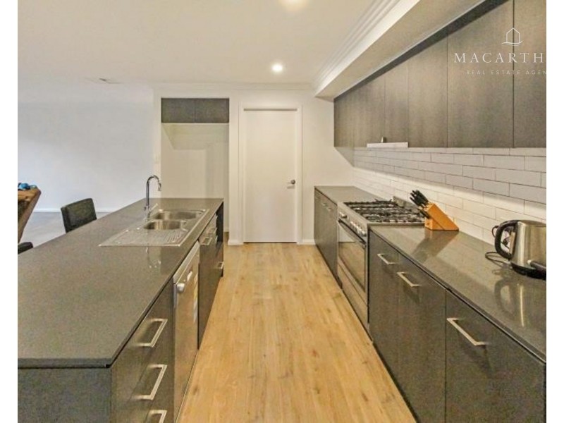 23 Strickland Drive, Boorooma NSW 2650